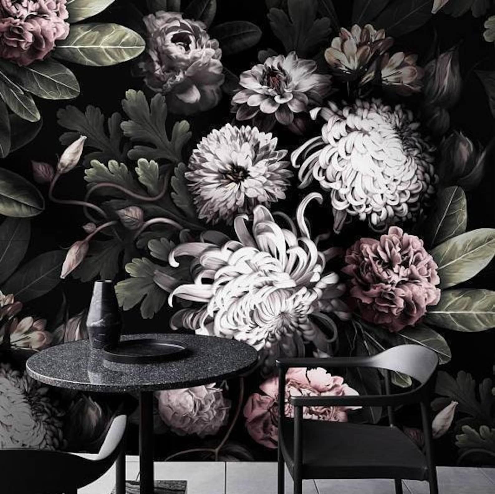 Papel pintado floral oscuro