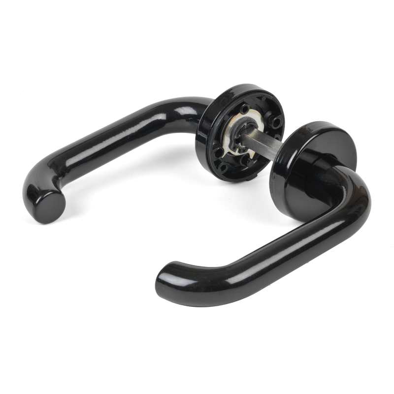 Juego manilla recuperable aluminio 238 roseta negra