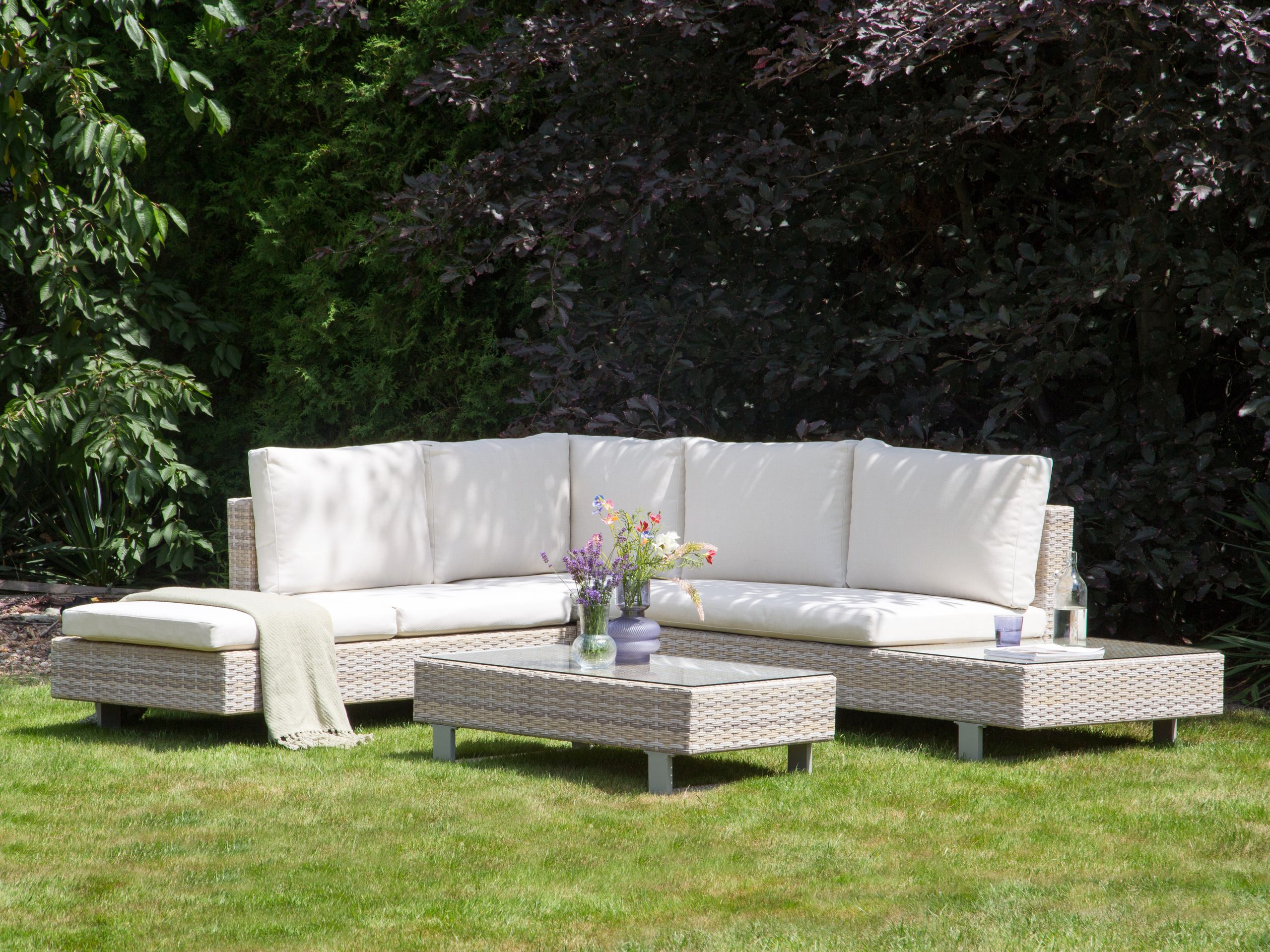 Conjunto de jardín blanco crema lanciano
