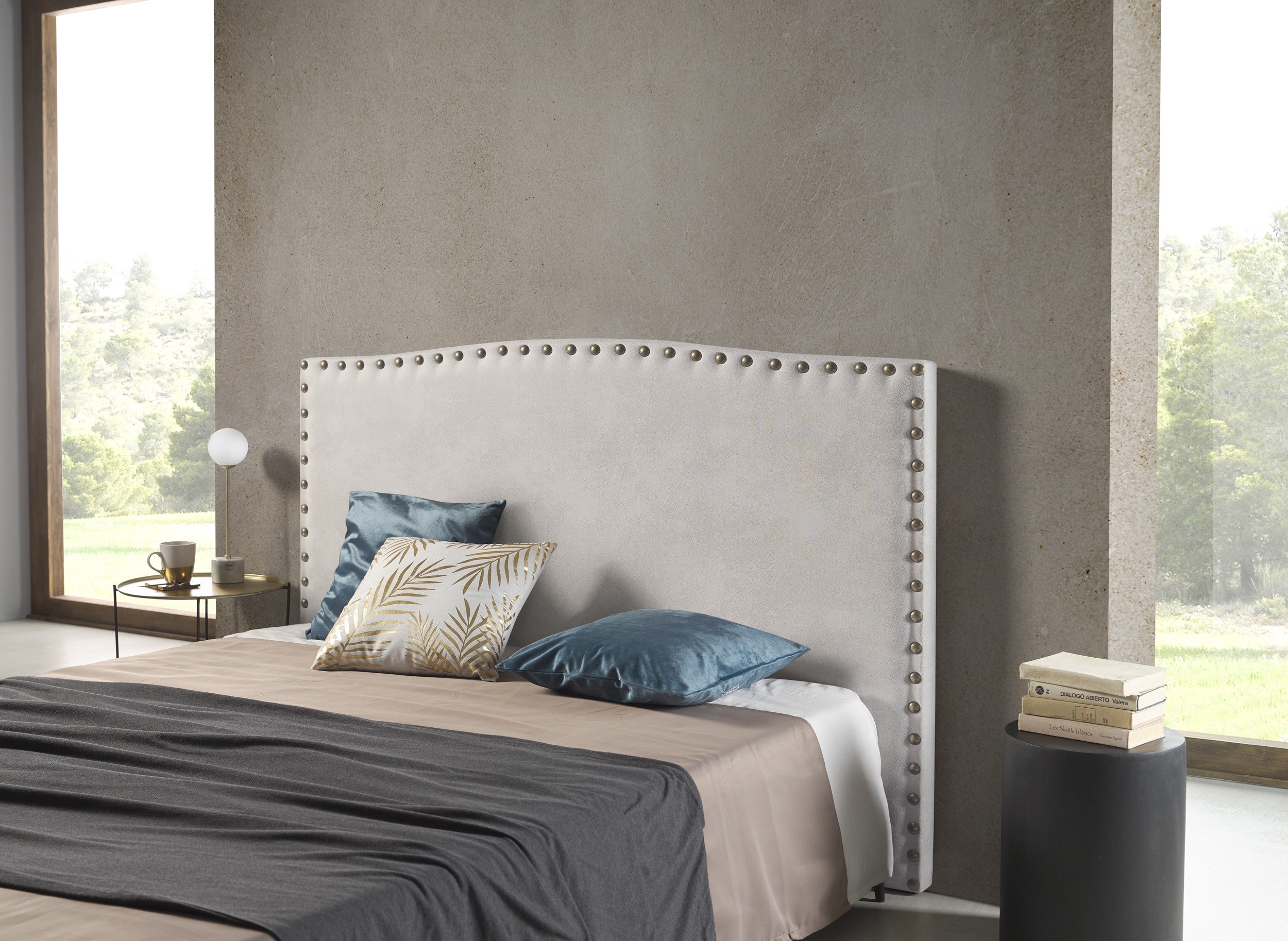 Cabecero ambar para cama de 140 de tela blanco roto 154x115x8