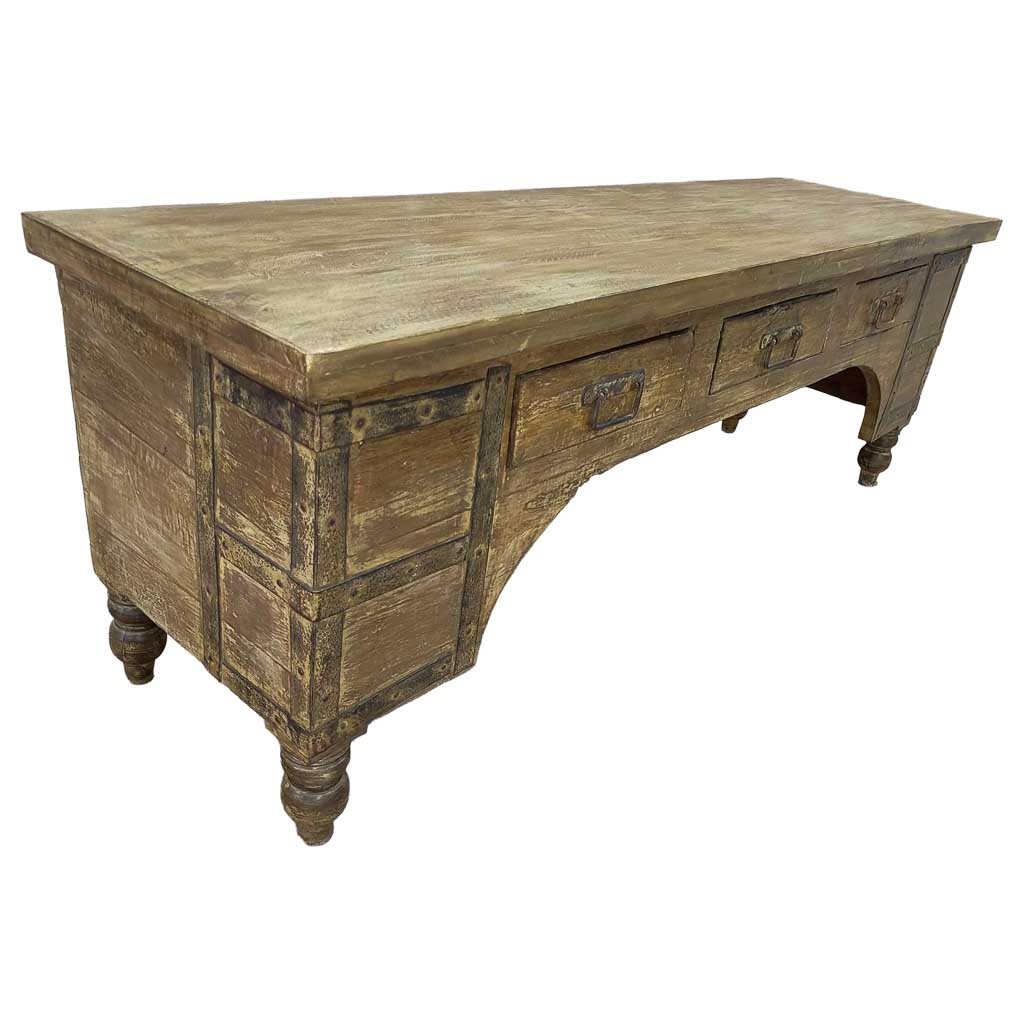 Mueble bajo de madera artesanal 165-175x45x57h cm