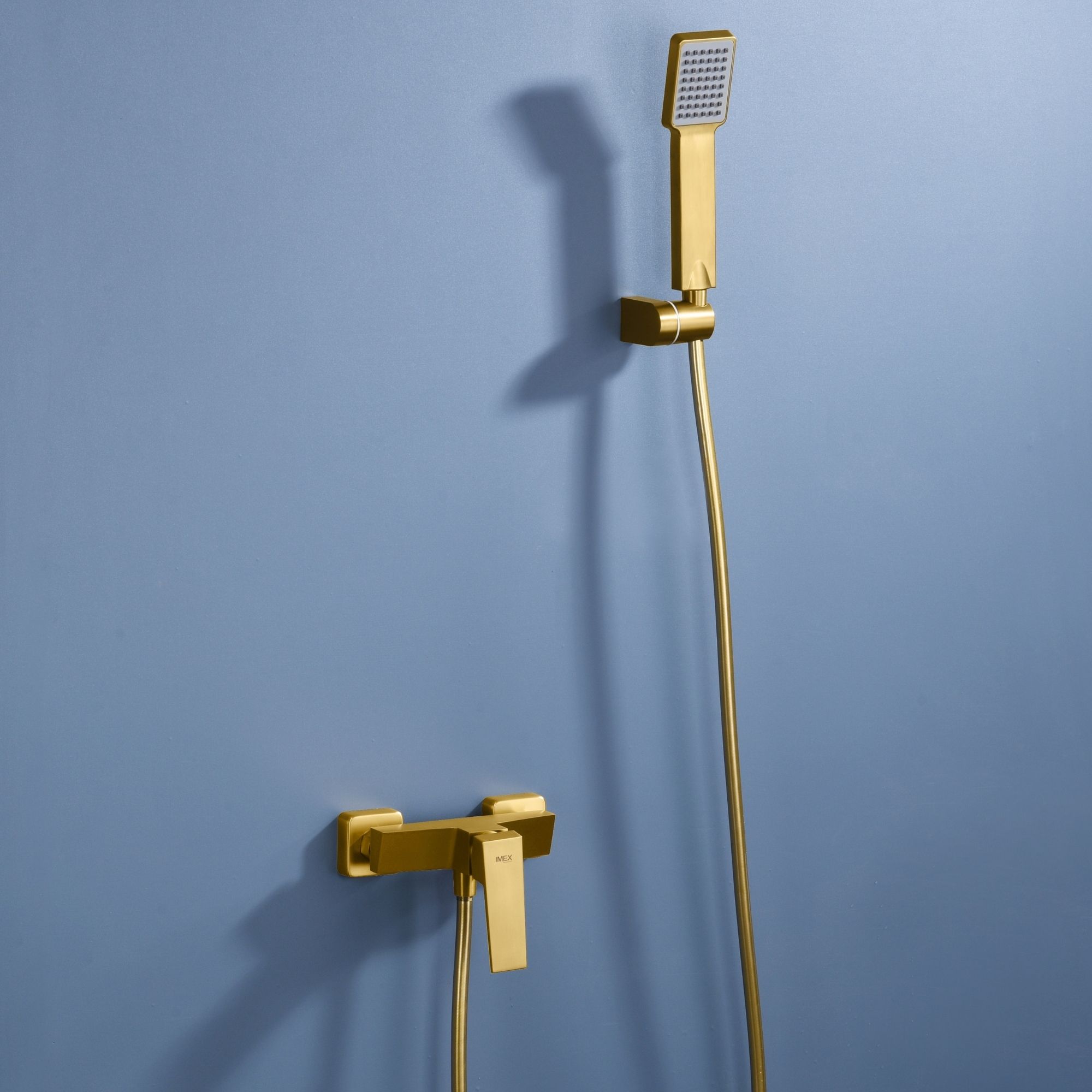 Imex - grifo de ducha con alcachofa y manguera oro serie art