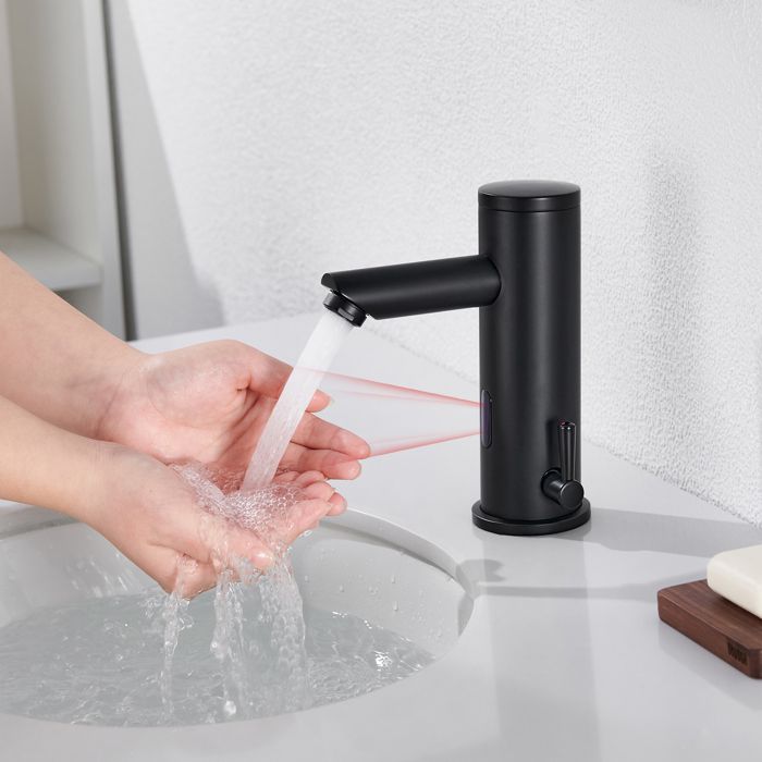 Grifo de fregadero infrarrojo automático de latón negro con sensor de infra