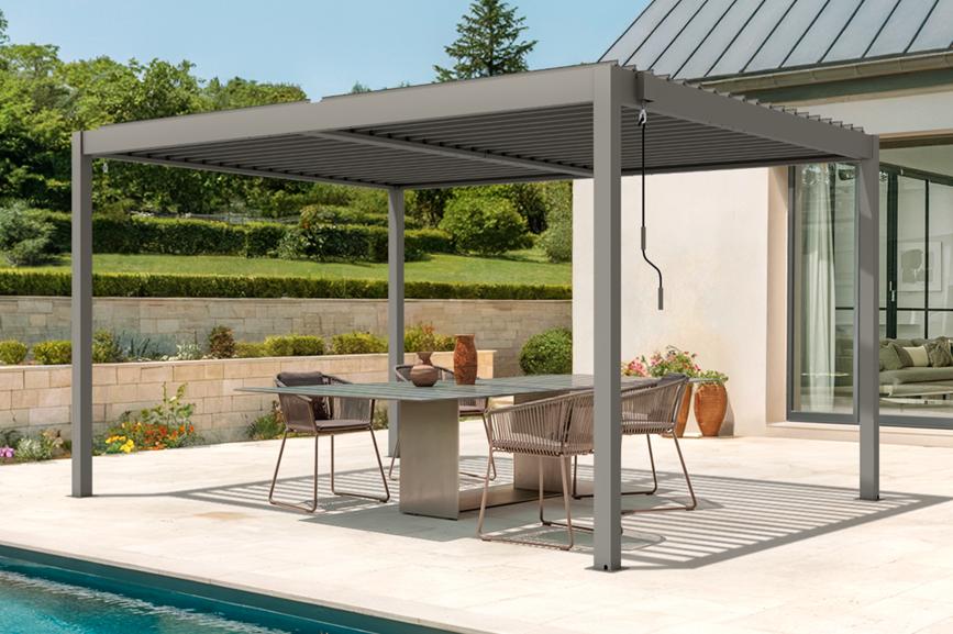 Pérgola aluminio 4x3m lamas orientables, ventilación y sol, topo piana