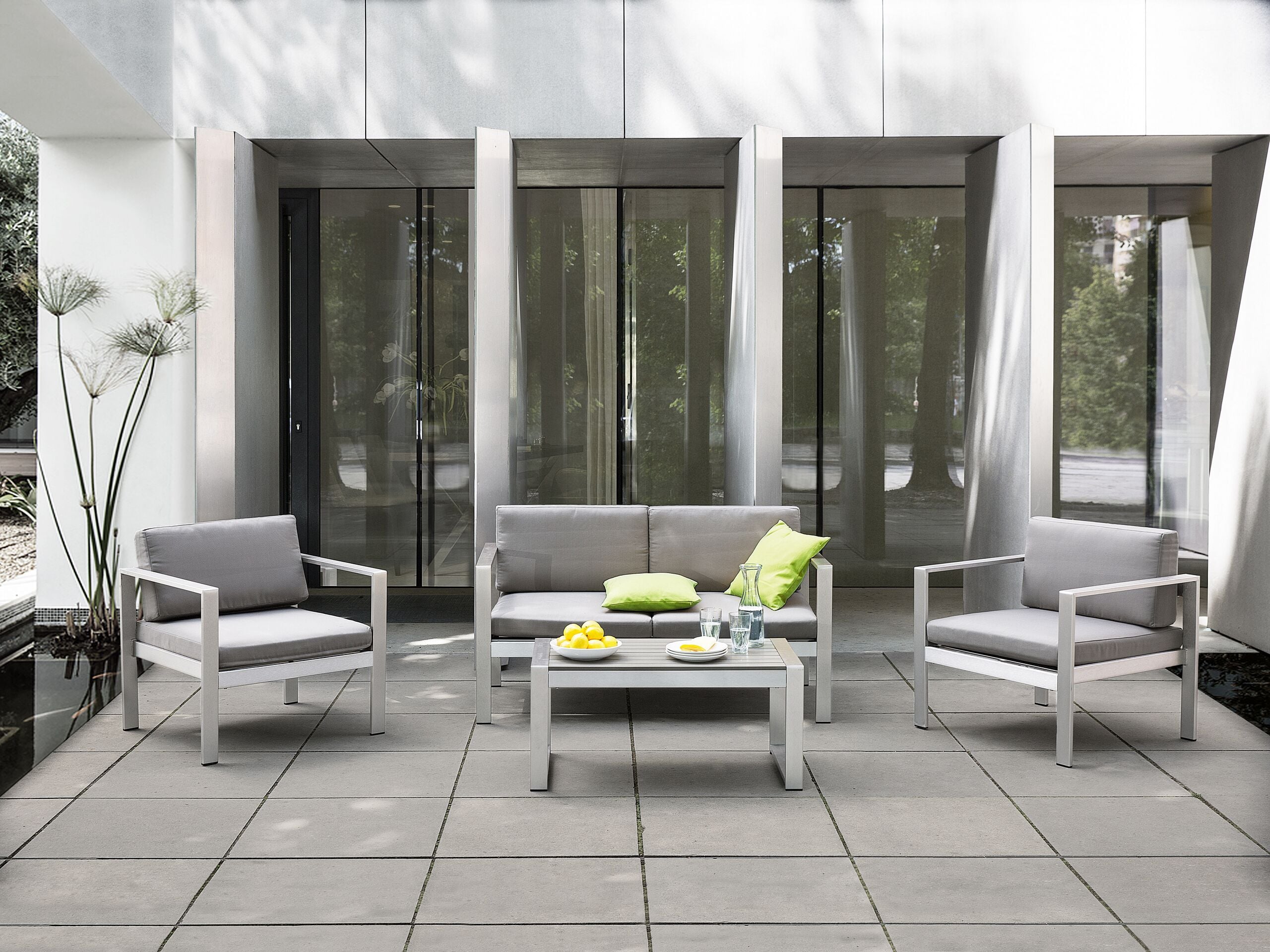 Banco de jardín con cojín salerno 142 cm metal gris claro