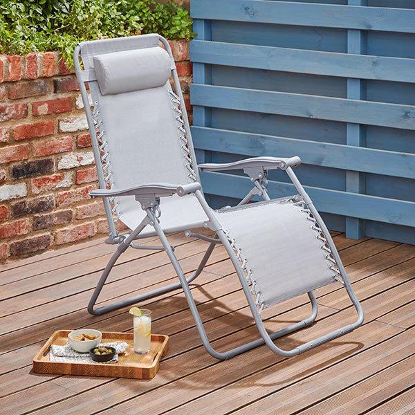 Silla tumbona de gravedad cero 65x113x162cm de aluminio Bergama GoodHome