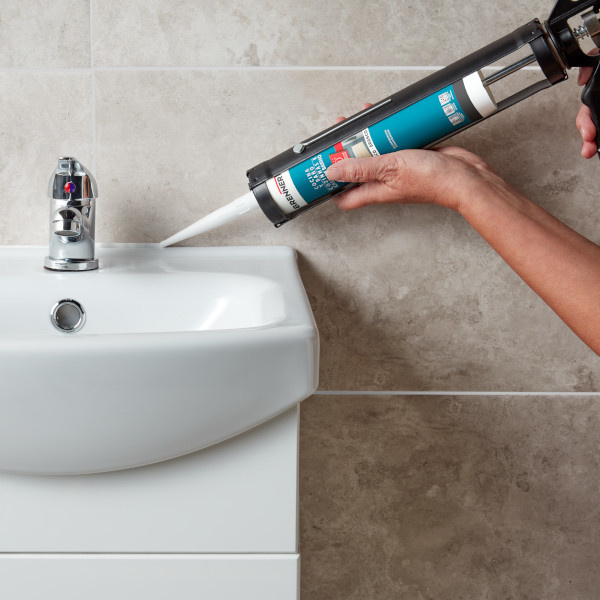 Sellador para cocinas/baños transparente 280 ml brenner
