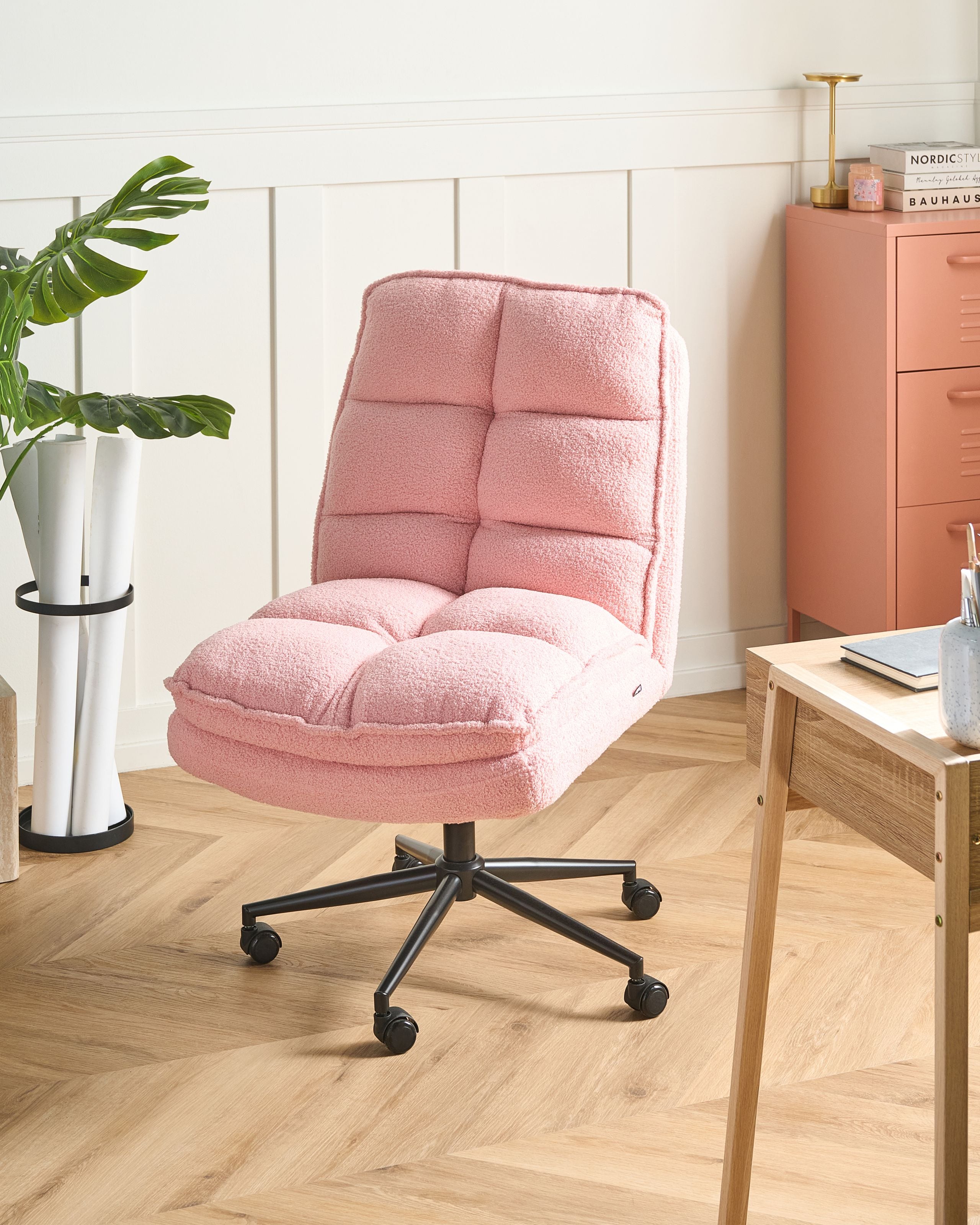 Silla de oficina addison bouclé rosa