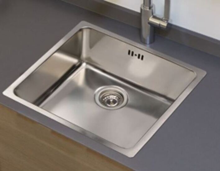 Fregadero de cocina de 1 cubeta, acero inoxidable satinado.