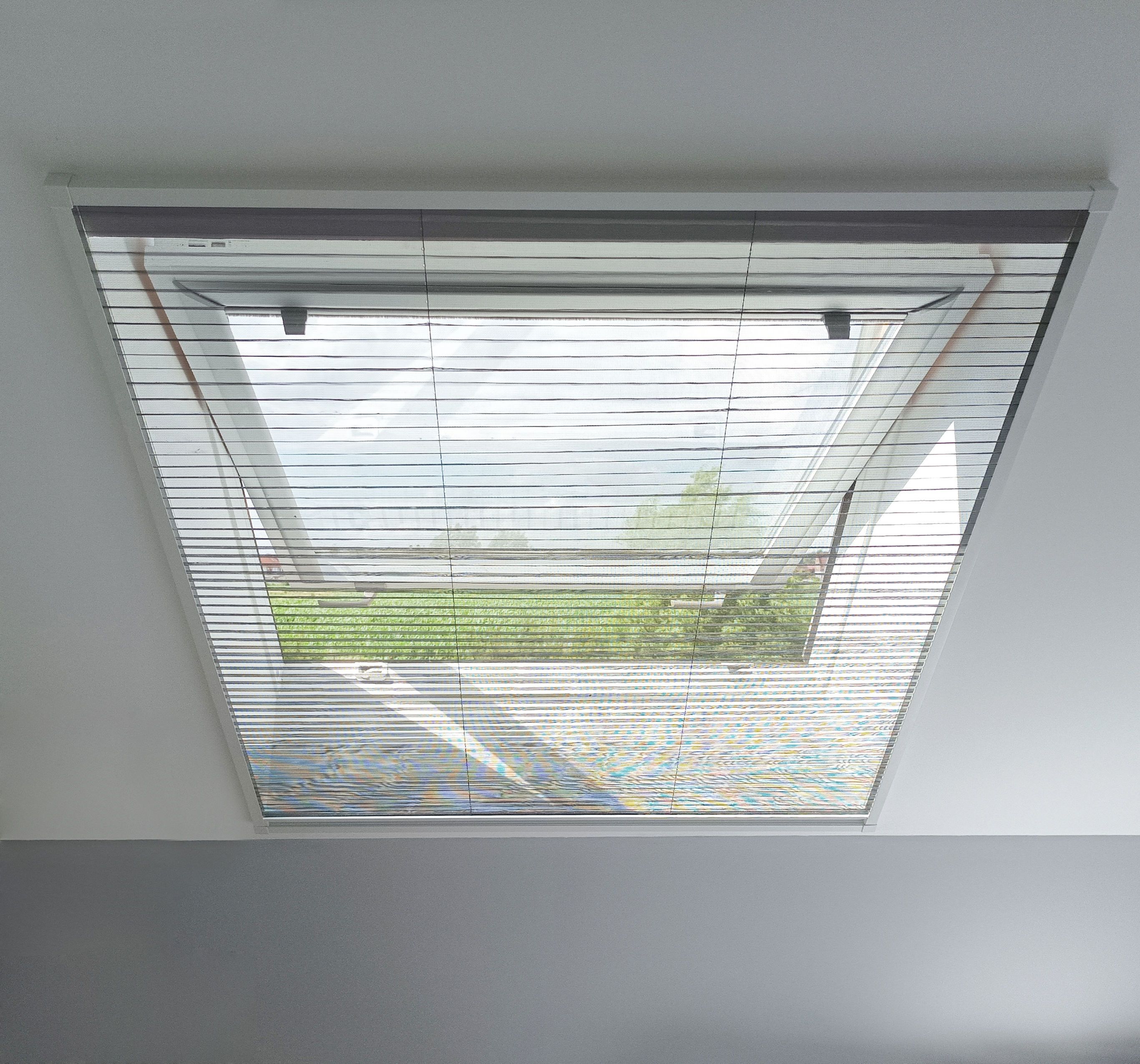 Mosquitera plisada para ventana de tejado 140x170 cm - compatible velux