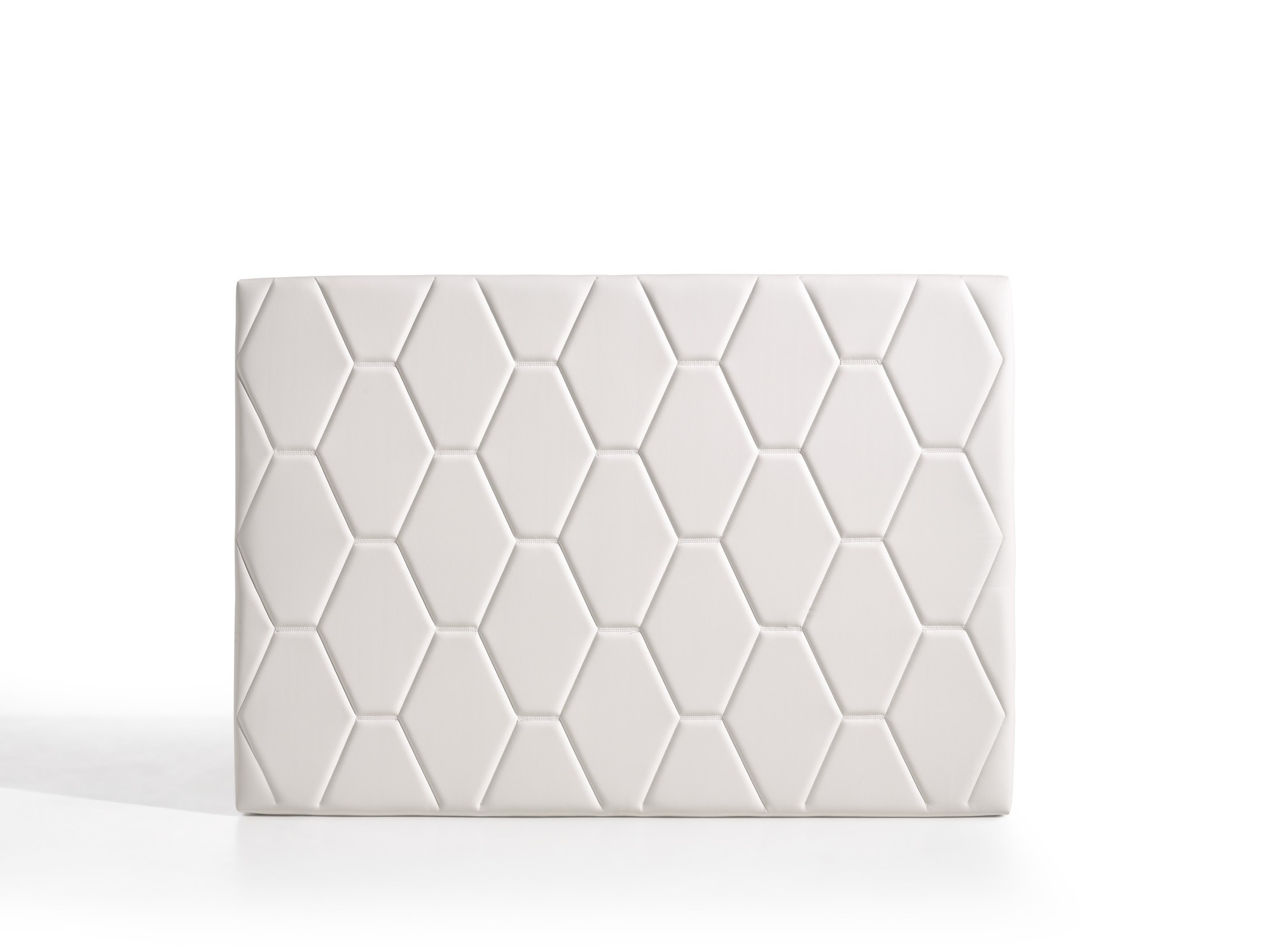 Cabecero ágata para cama de 120 de polipiel blanco 154x115x8. Matris