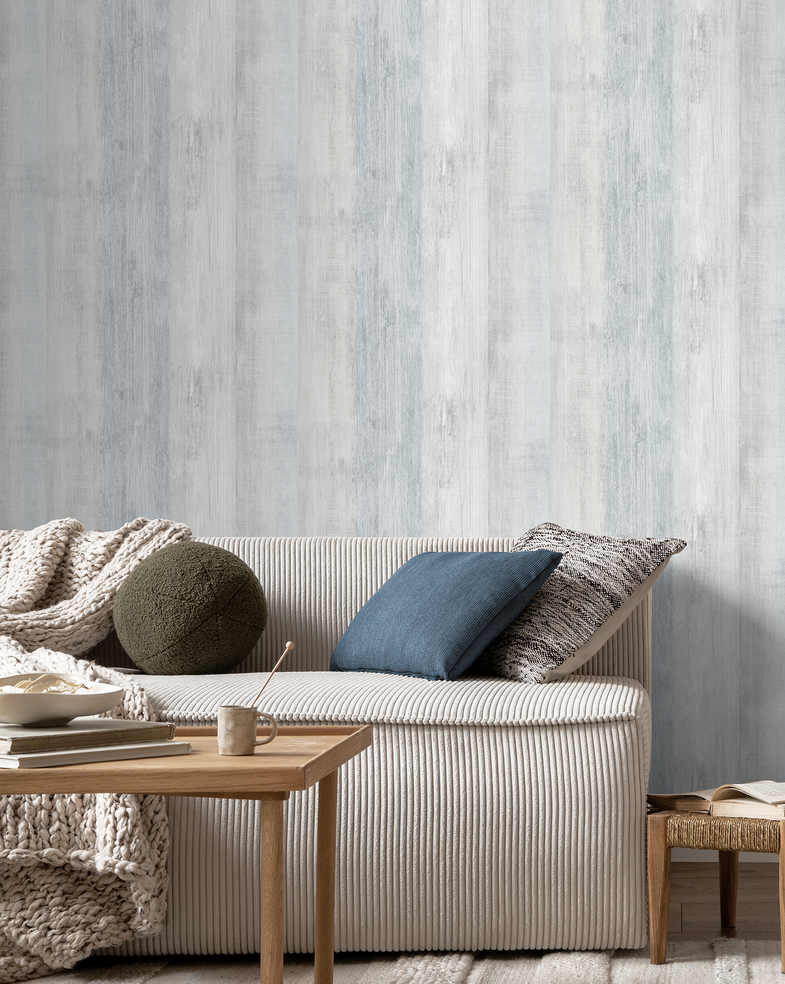 Papel pintado tnt autoadhesivo madera pintada gris y azul 53x300 cm