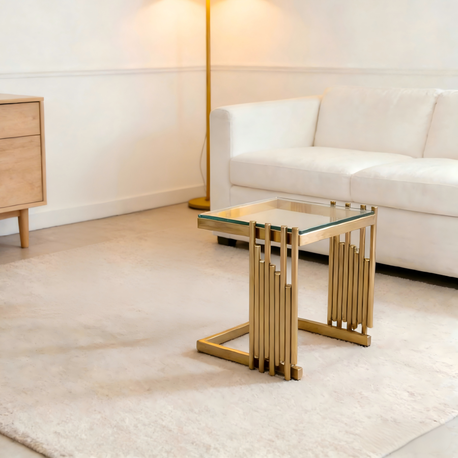 Mesa auxiliar cuadrada para salón dormitorio metal dorado y vidrio 32cm