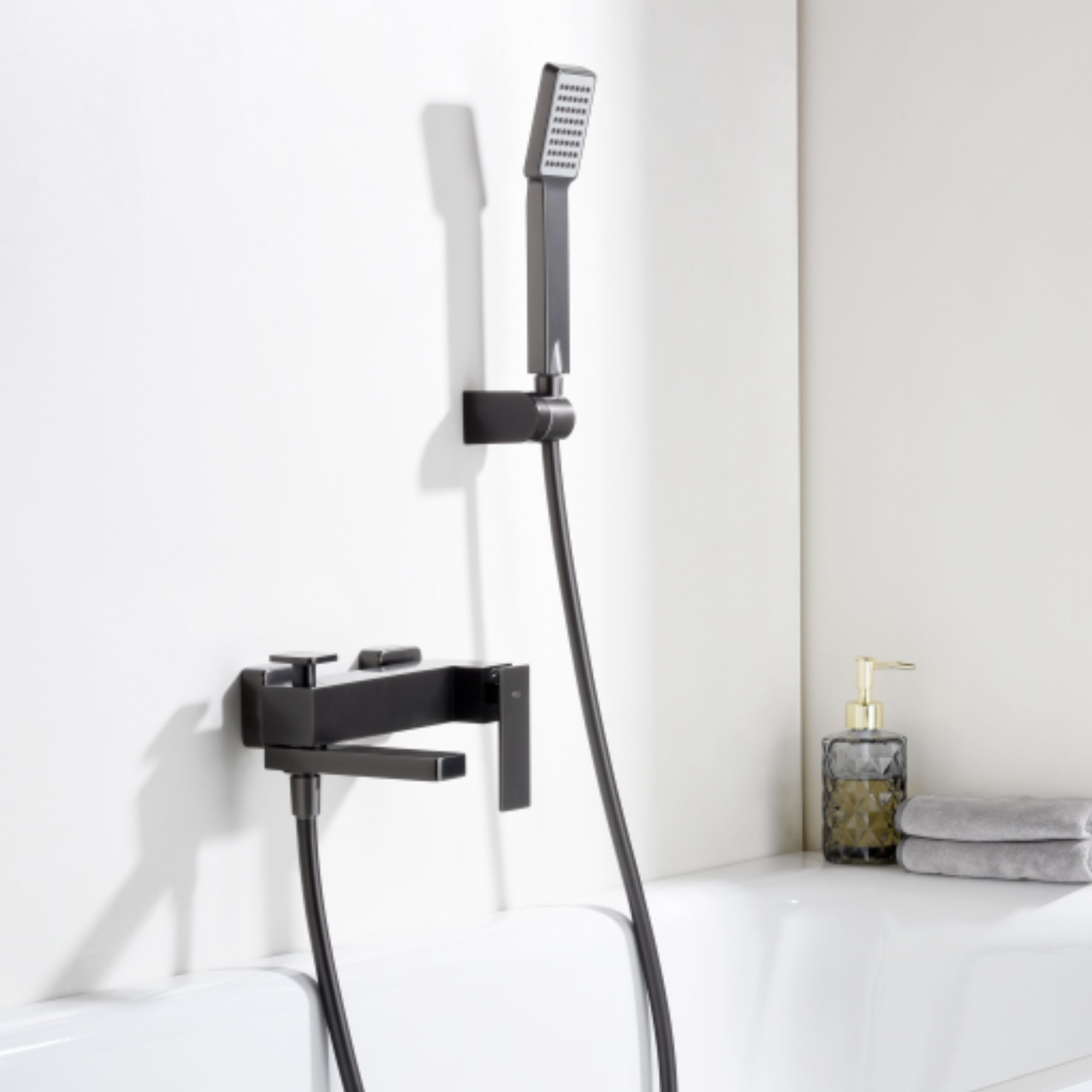 Imex - grifo monomando ducha y bañera black gun serie pisa