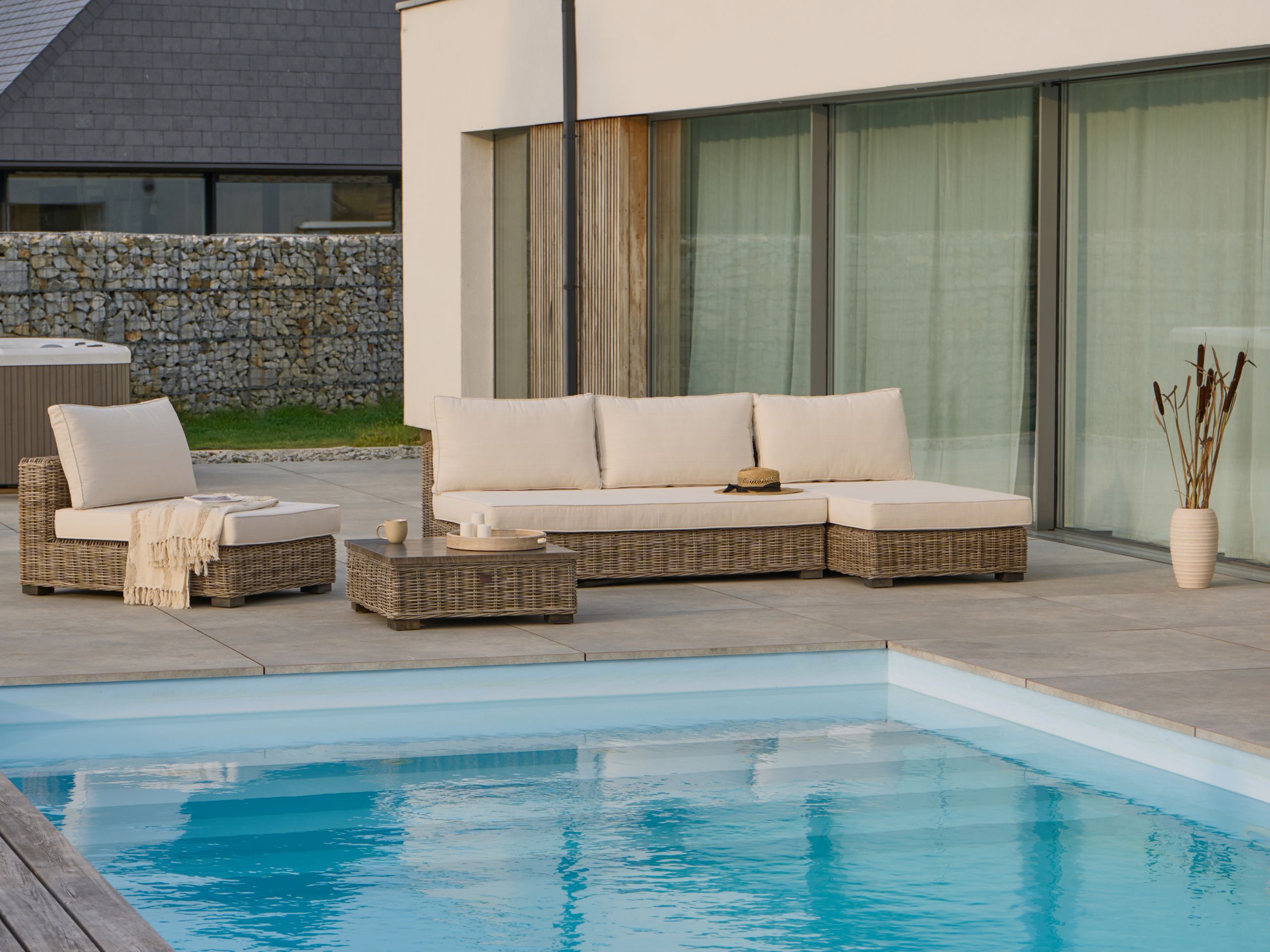 Conjunto de jardín con mesa 4 plazas varallo modular ratán gris izquierda