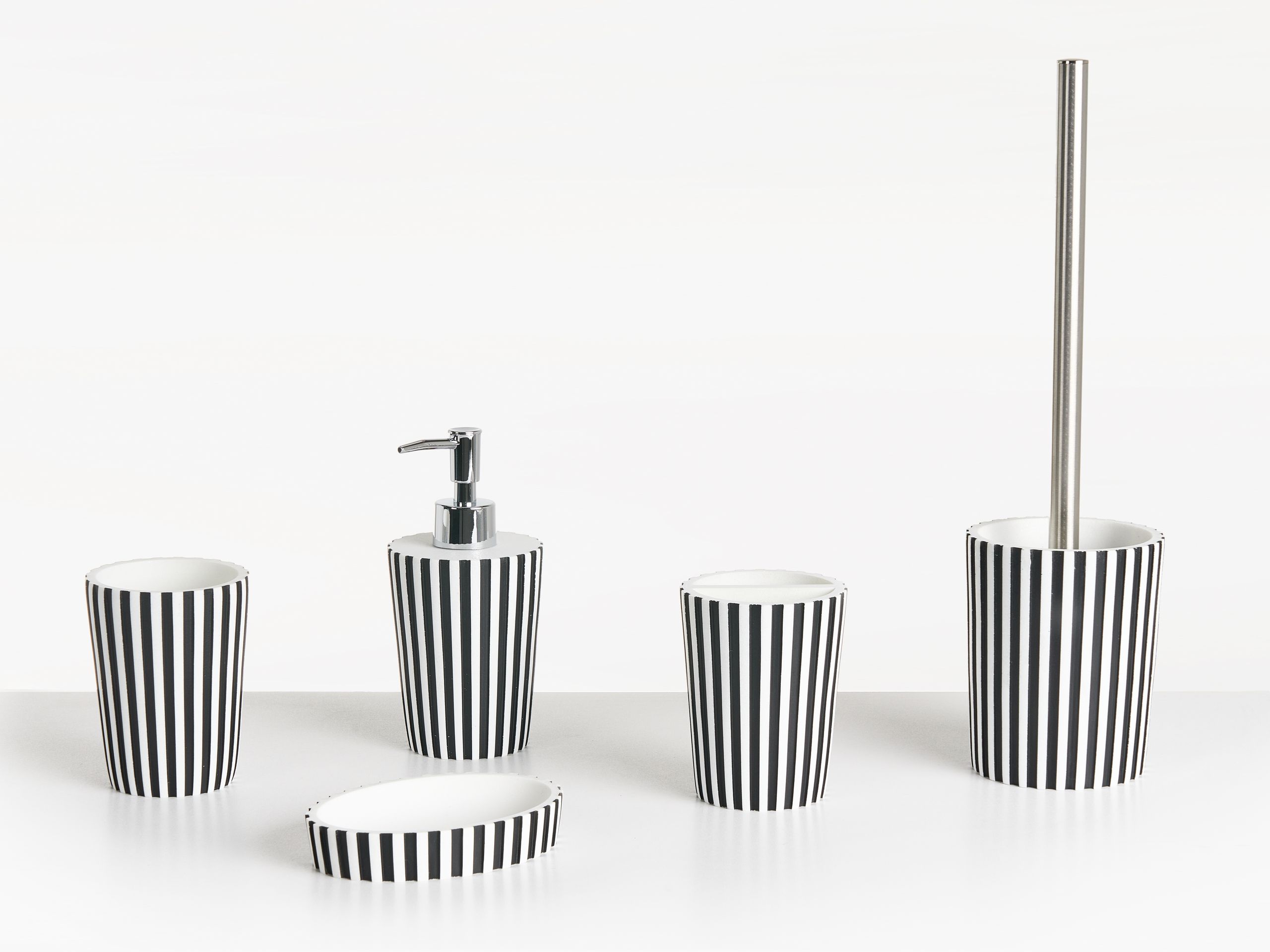 Conjunto de 5 accesorios de baño lircay negro/blanco