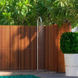 Ducha de piscina de acero inoxidable doccia palau inox sined