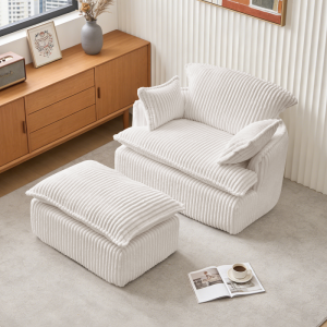Sillón sofá compacto con otomana de vellón beige para una plaza