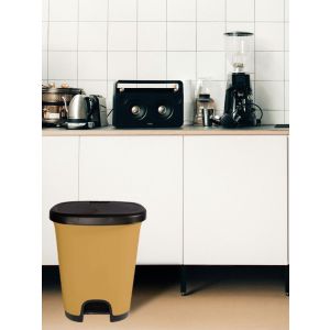 27 litros | negro - oro | cubo basura plástico moderno | apertura con peda