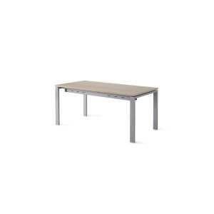 Mesa estudio pórtico con estructura metálica estable y moderna