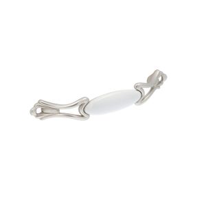 Tirador muebles en zamac y porcel 92 dist entre ejes 128mm plata lote 25