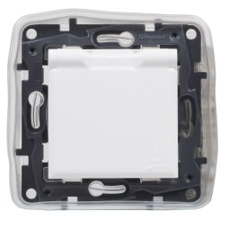 Enchufe ip44 Legrand Niloe Step