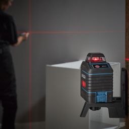 Nivel láser autoajustable 20 m Erbauer
