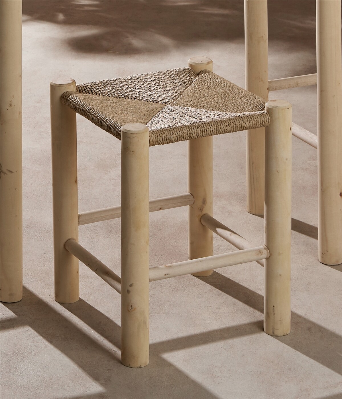 Taburete madera natural con asiento de cuerda 40 cms. 32dx40 cms