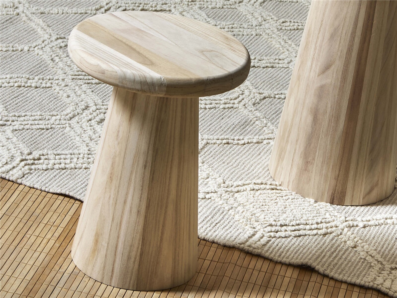 Mesa de centro redonda madera natural 40 cms. 30dx40 cms